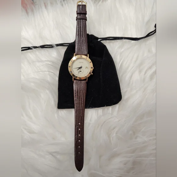 Vintage 90's Gucci 3800 Jr Wristwatch, 18k Gold Plated, Lizard Calf Band 5/8R, - Picture 16 of 16